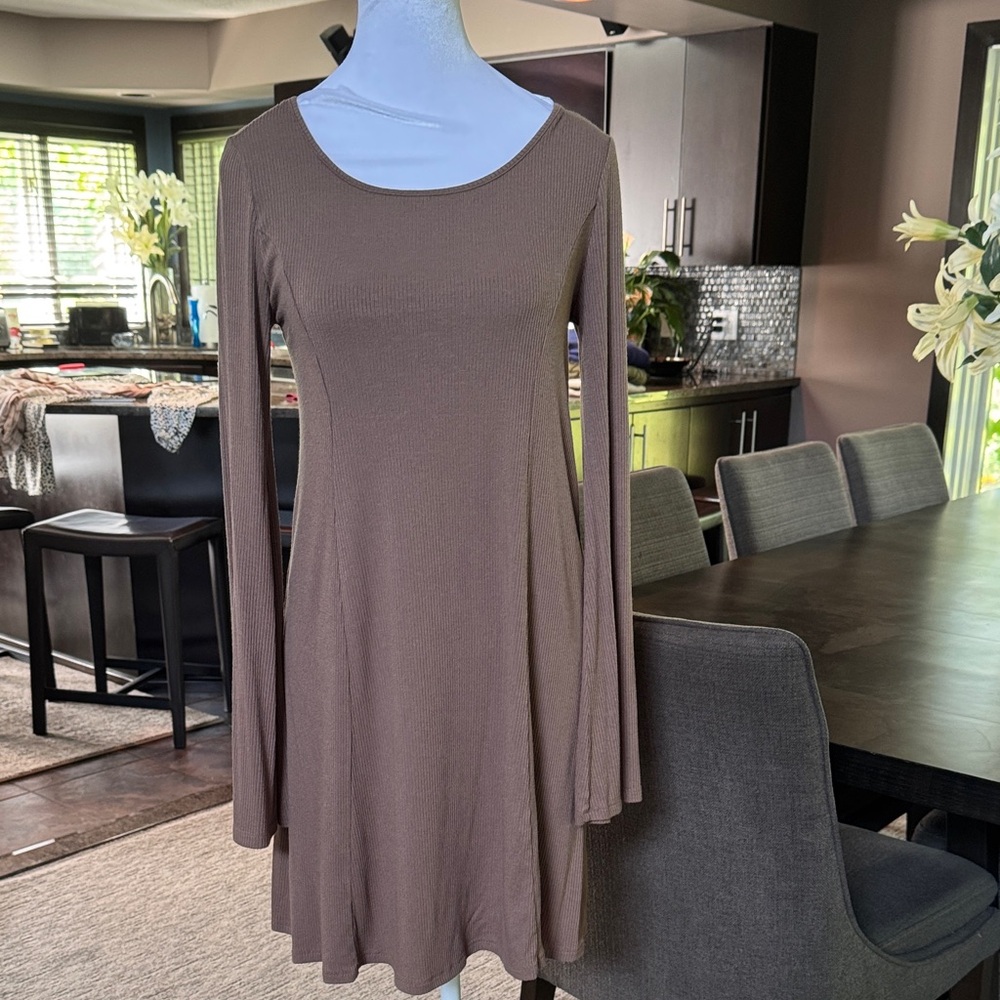 Forever 21 Taupe Long Sleeve Dress